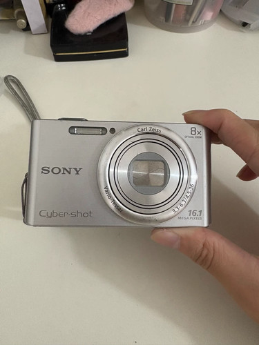 Sony cyber shot silver - sony,